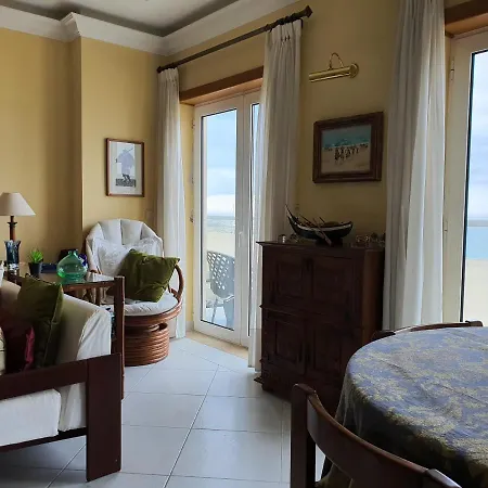 Apartamento Em Frente Ao Mar
