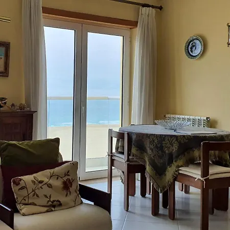 Apartamento Em Frente Ao Mar